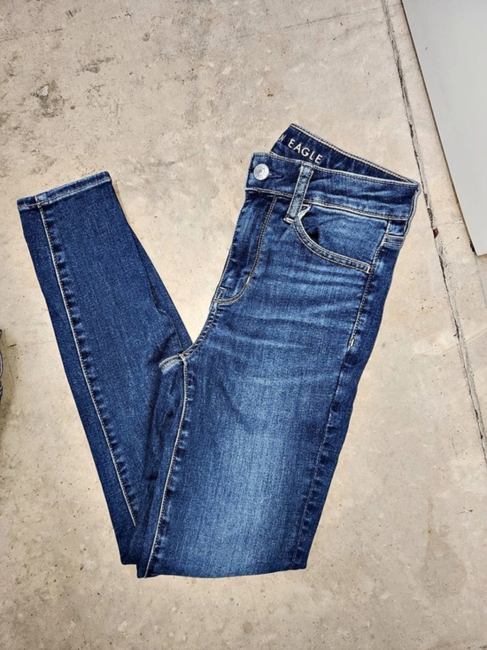 American Eagle High-Waisted Jegging Skinny Jeans in Blue Waist 2
